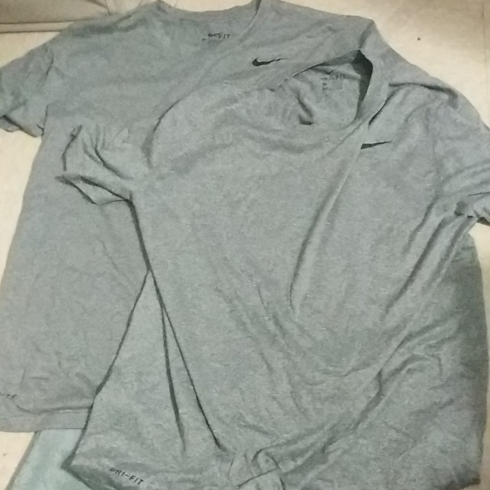 2 Nike's shirts